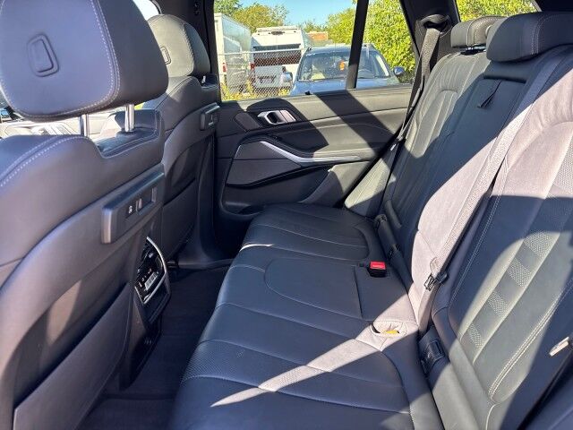 2021 BMW X5 40i Xdrive - Image 10