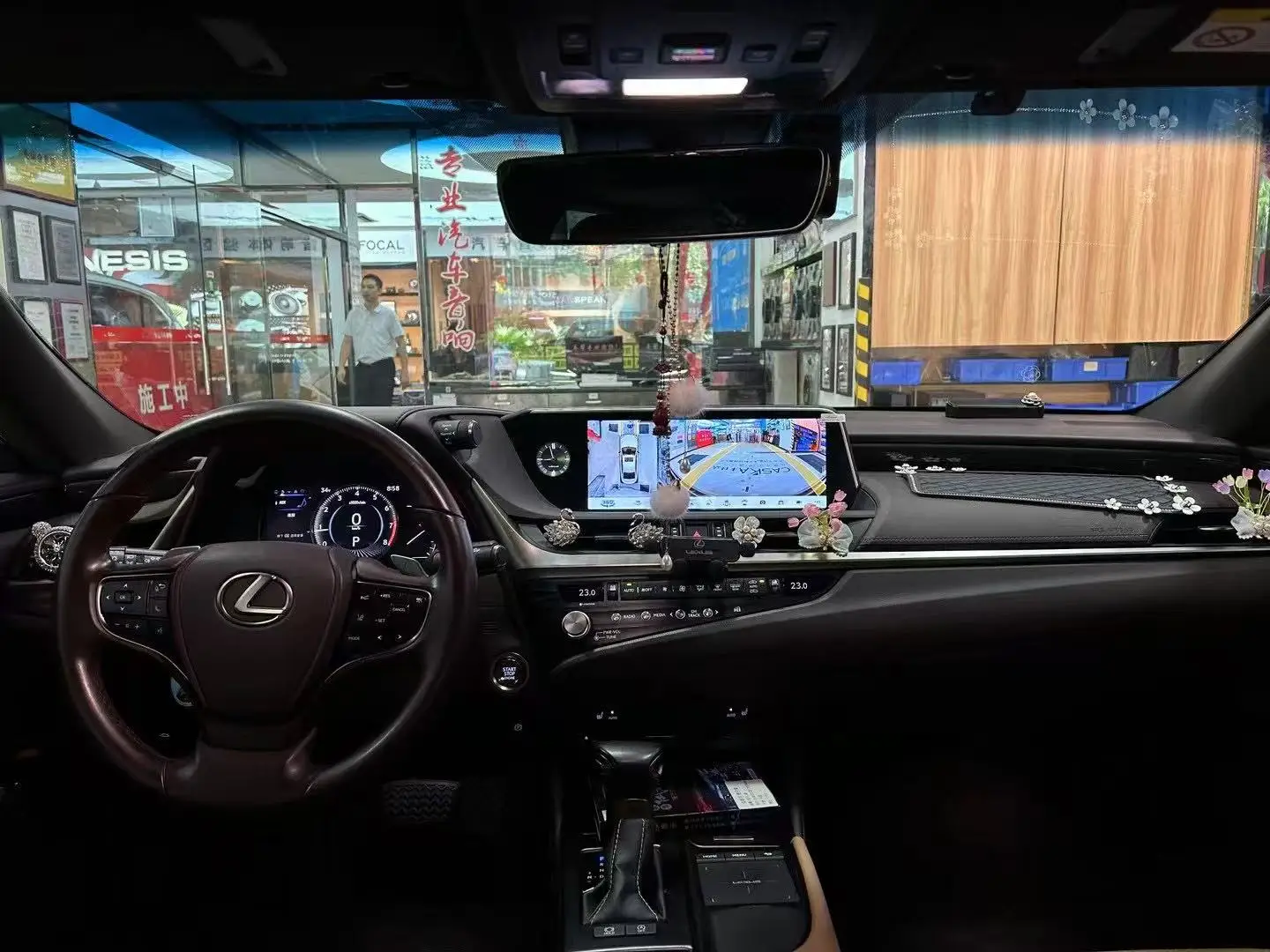 12.3 Inch Android Vertical Style Radio for Lexus ES 2018-2021 - Image 6