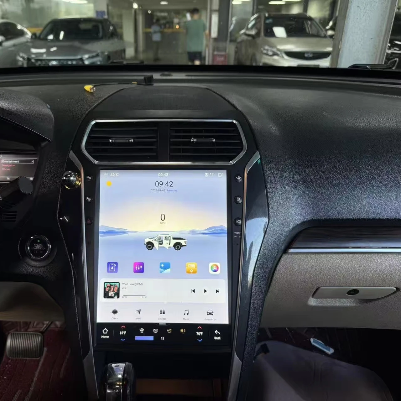 13.8" Android Vertical Style Radio for Ford Explorer - Image 5