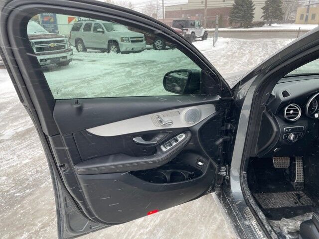 2019 Mercedes-Benz GLC 300 - Image 14