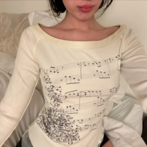 Women´s Slim Fit Off-Shoulder Top - Long Sleeve Ruffle Trim with Note Print