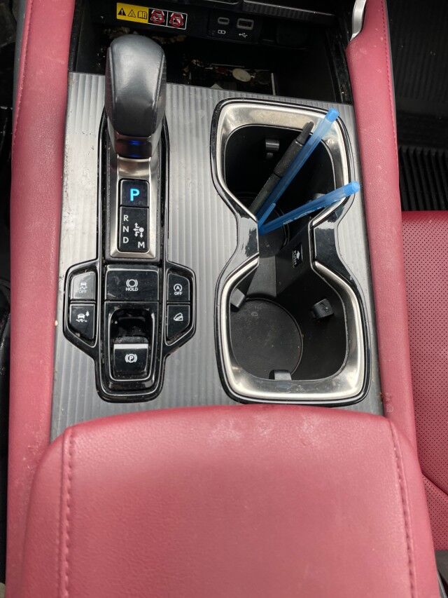 2024 Lexus RX 350 - Image 16